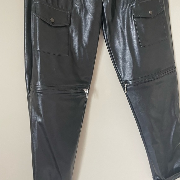 Matel vegan leather Cargo Pants zipper detailing baggier style size small NWOT - Picture 2 of 5